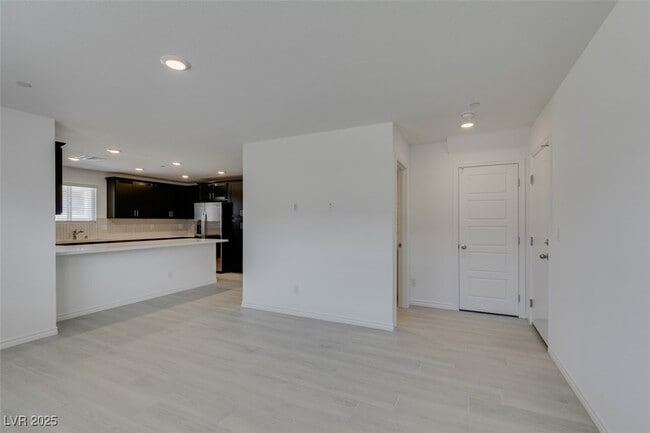 Building Photo - 10778 Bede Ct