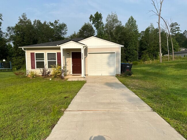 Building Photo - 2421