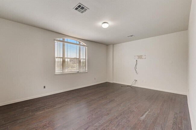 Building Photo - 16012 Spillman Ranch Loop