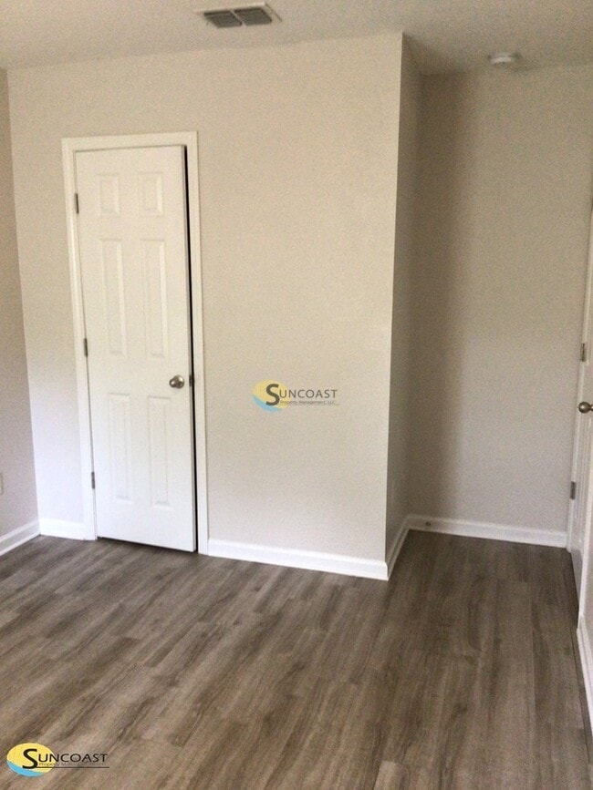 Building Photo - 8349 Homeport Ct