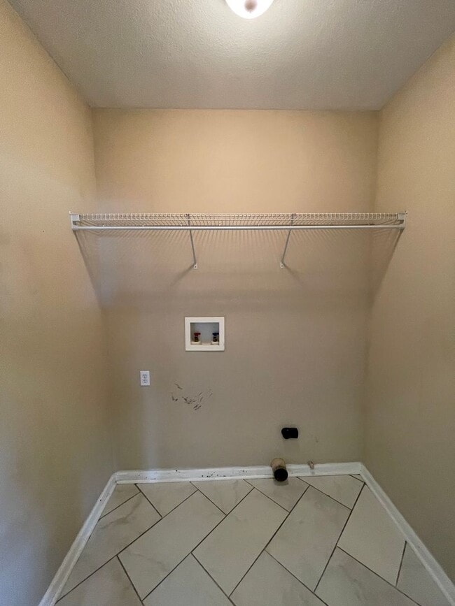 Building Photo - Cotton Creek!!!  4 Bedroom Home!