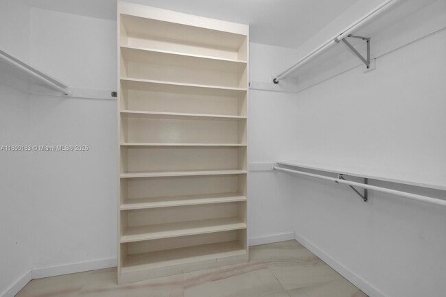 Building Photo - 13840 SW 74th Ave