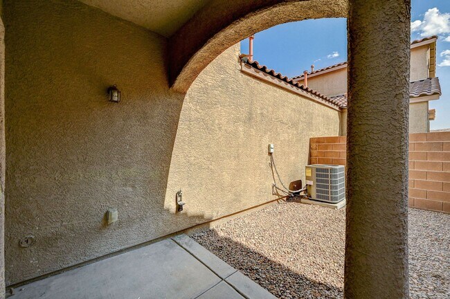 Building Photo - Southern Terrace Single Family Home