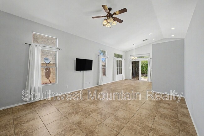 Building Photo - 649 S Banning