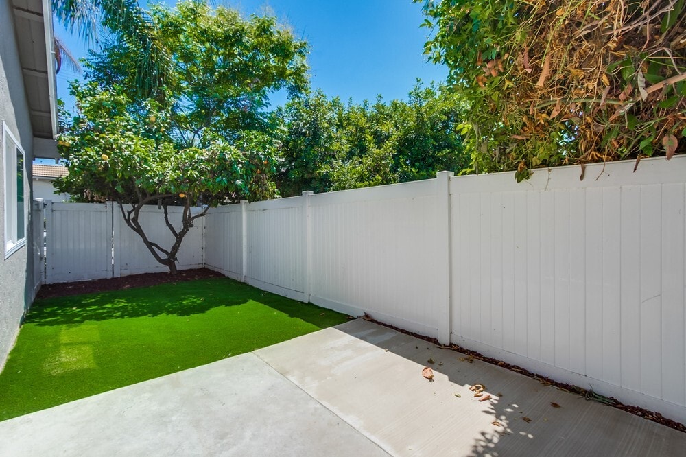 Building Photo - 1204 Palomar Pl