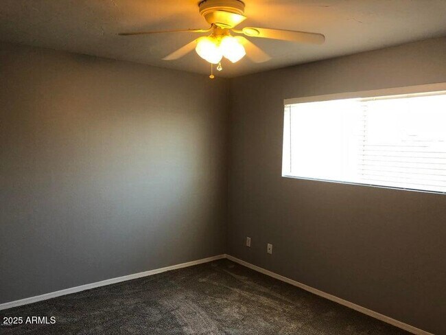 Building Photo - 1862 S Buena Vista Dr