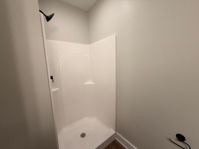 Building Photo - 206 Cates St