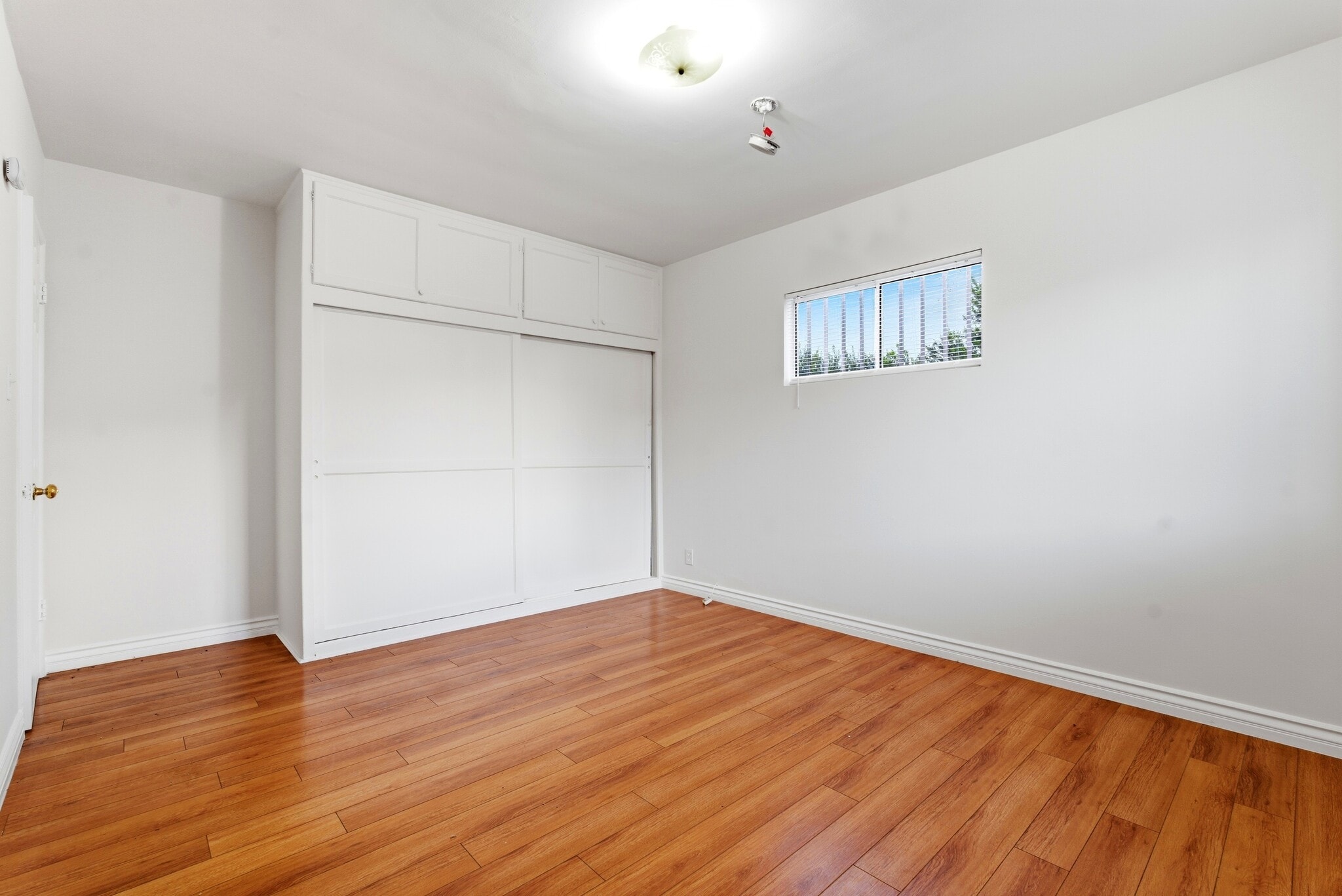 Building Photo - 7932 Brimfield Ave