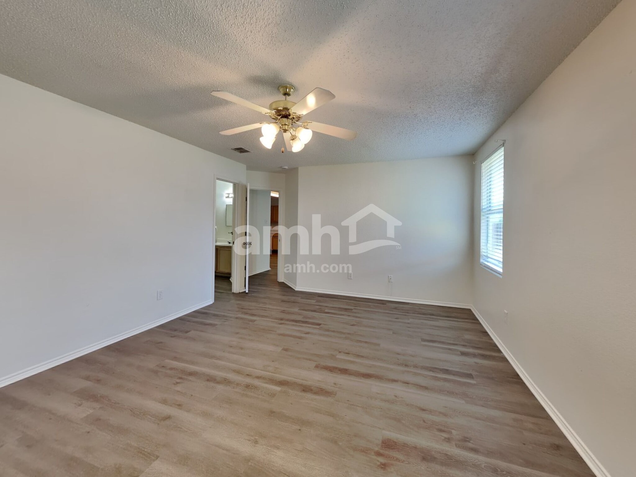 Building Photo - 3913 Country Ln
