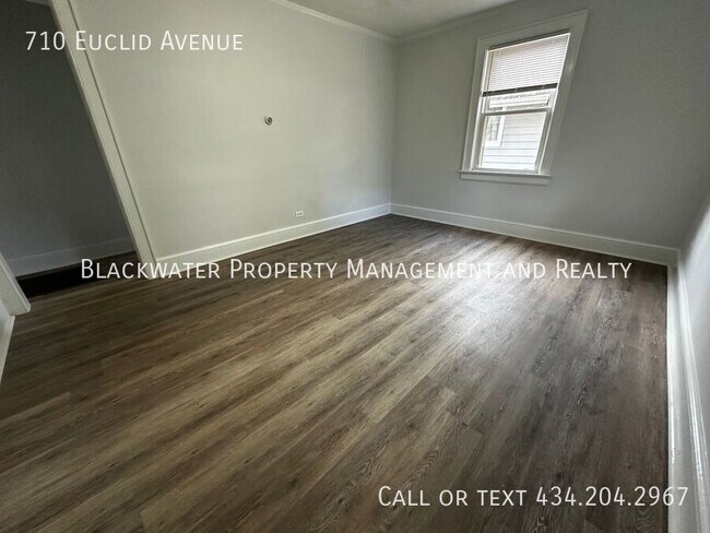 Building Photo - Adorable 3 Bedroom Home off Fort Avenue!