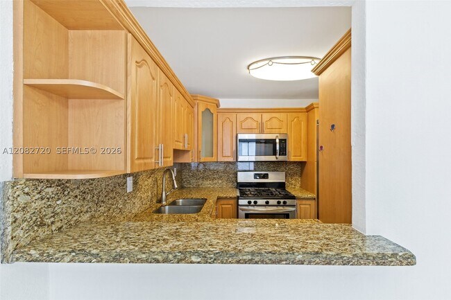 Building Photo - 1300 W 47th Pl