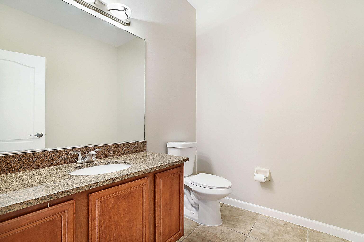 Building Photo - 122 Kensington Way