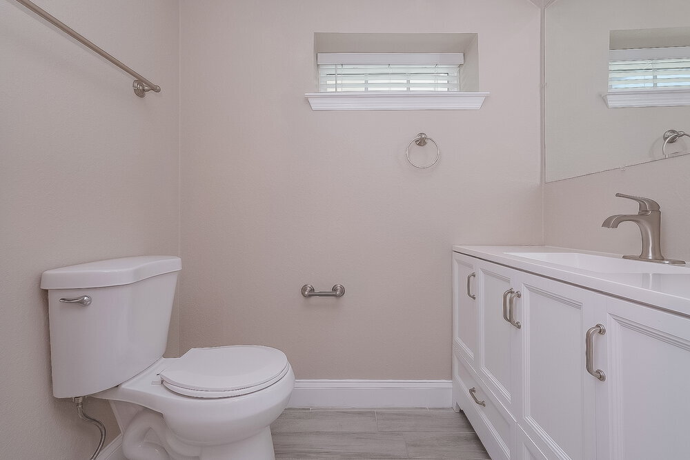 Building Photo - 9622 N Ojus Dr