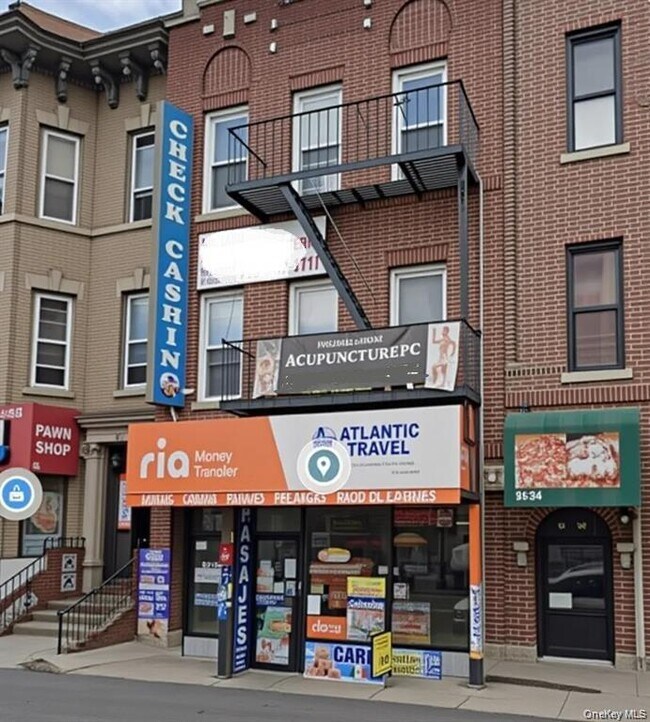 Building Photo - 81-36 Baxter Ave