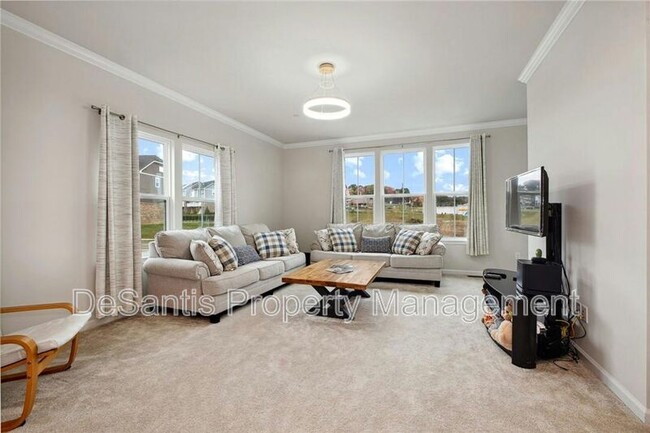 Building Photo - 416 Scharberry Ln