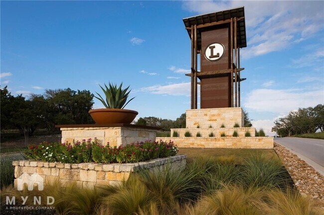 Building Photo - 317 Rusk Bluff Ave