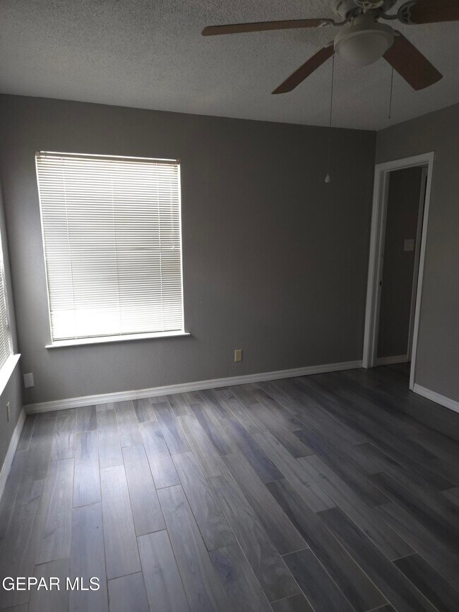 Building Photo - 4629 Loma Grande Dr