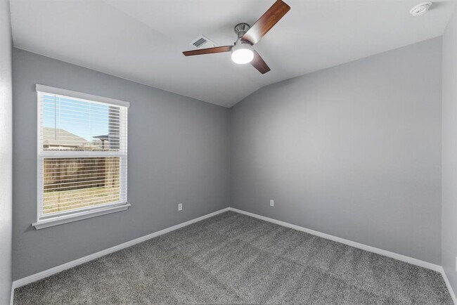 Building Photo - 100 Javans Nest