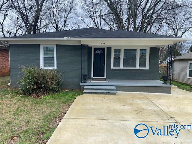 Building Photo - 1236 Oshaughnessy Ave NE