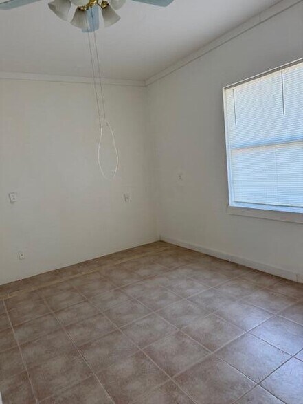 Building Photo - 13432 63rd Ln N