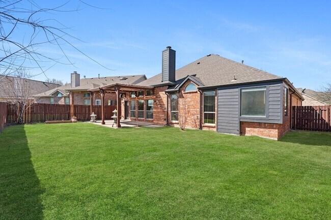 Building Photo - 8664 Glenburne Dr