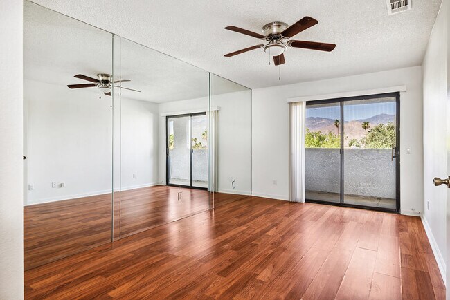 Building Photo - 34414 Laura Way