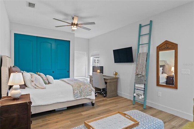 Building Photo - 2107 Branch Hill St