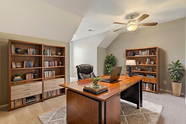 Building Photo - 35 Cambridge Oak Cir