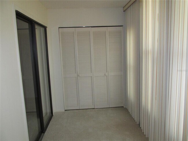 Building Photo - 740 White Pine Tree Rd