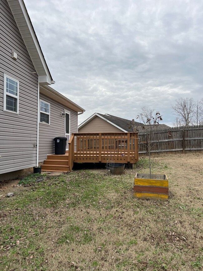 Building Photo - Two Story 4-Bedroom Cedar Valley Home in C...