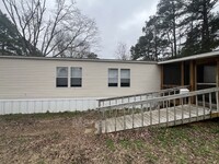 Building Photo - 120 Buffalo Acres Ln