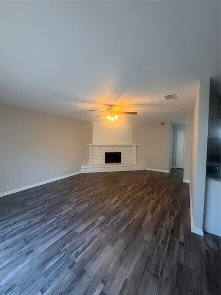 Building Photo - 5528 Gibson Dr
