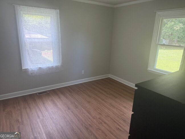 Building Photo - 201 Pecan Dr