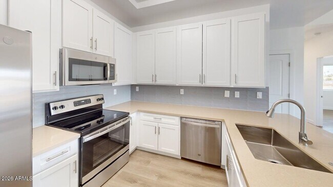 Building Photo - 9160 N 67th Ave