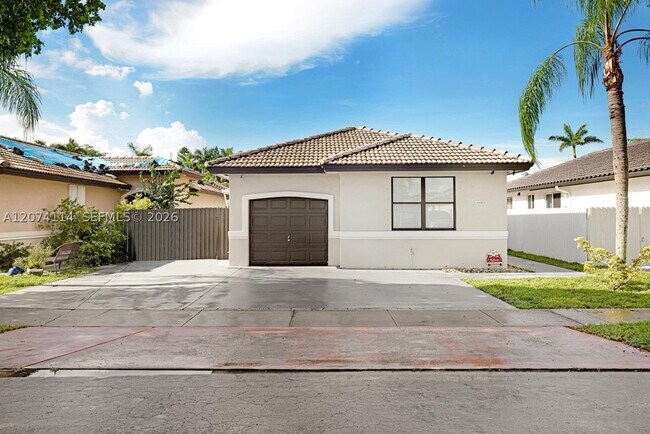 Building Photo - 16082 SW 68th Terrace