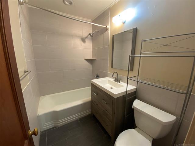 Building Photo - 4731 S Boston Ave