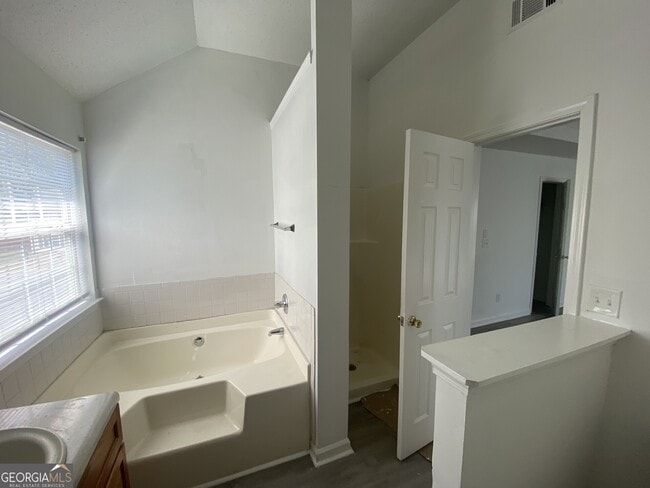 Building Photo - 2761 Rambling Way