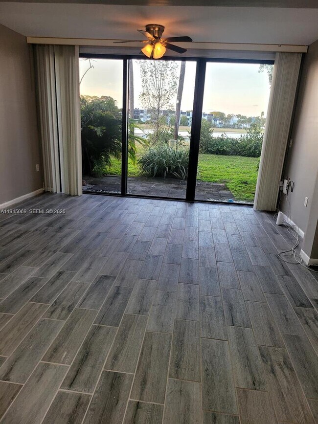 Building Photo - 4832 Esedra Ct