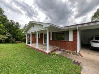 Building Photo - 703 Moccasin Bend Rd