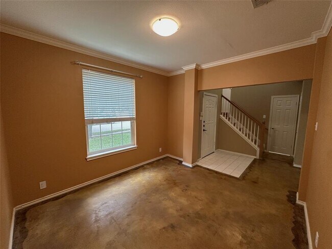 Building Photo - 1603 Azalea Dr