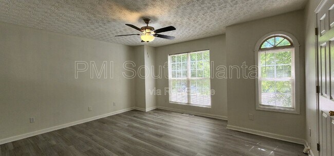 Building Photo - 3021 Waldrop Cir