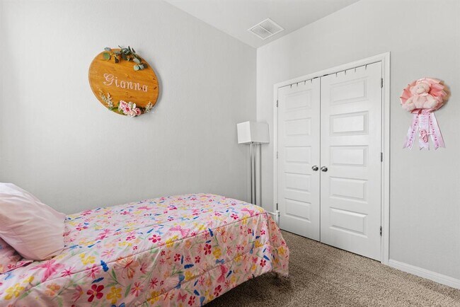 Building Photo - 241 El Dorado Rd