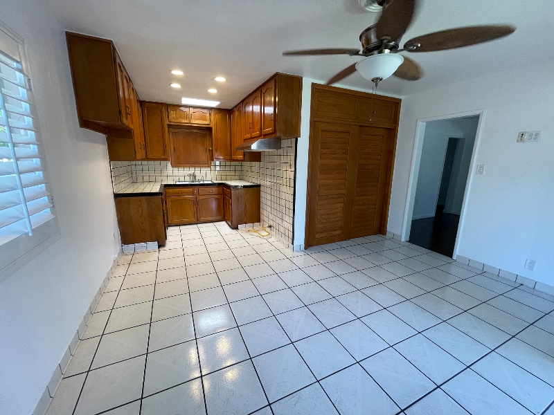 Building Photo - 15332 Castana Ave