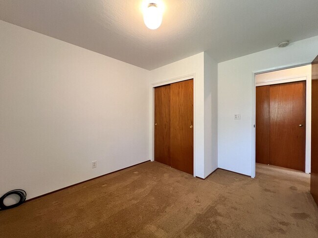 Building Photo - Charming Three Bedroom North Napa Home