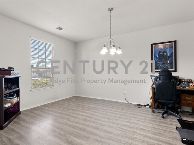 Building Photo - Great 3/2/2 in Eagle Mountain / Saginaw IS...