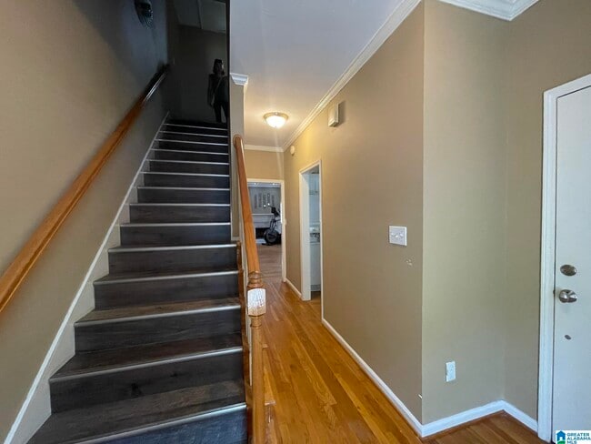 Building Photo - 1727 Ashwood Dr