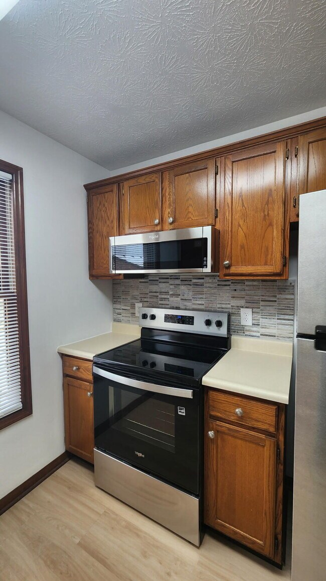 Building Photo - 304 Remington Ct