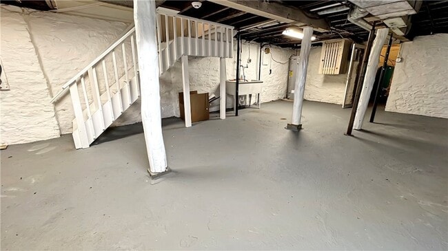 Building Photo - 170 Stone Quarry Rd