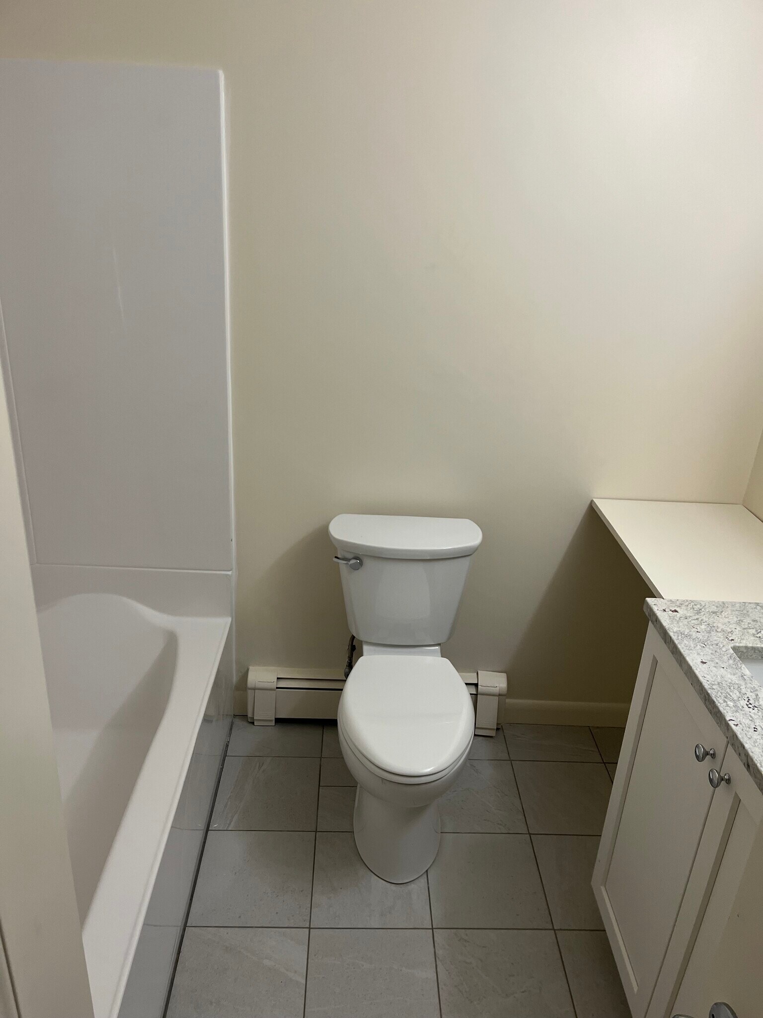 Building Photo - 2 Norton Ave