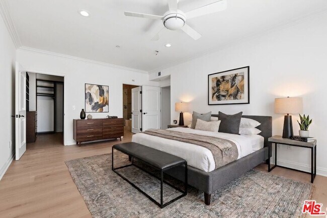 Building Photo - 1821 Fairburn Ave